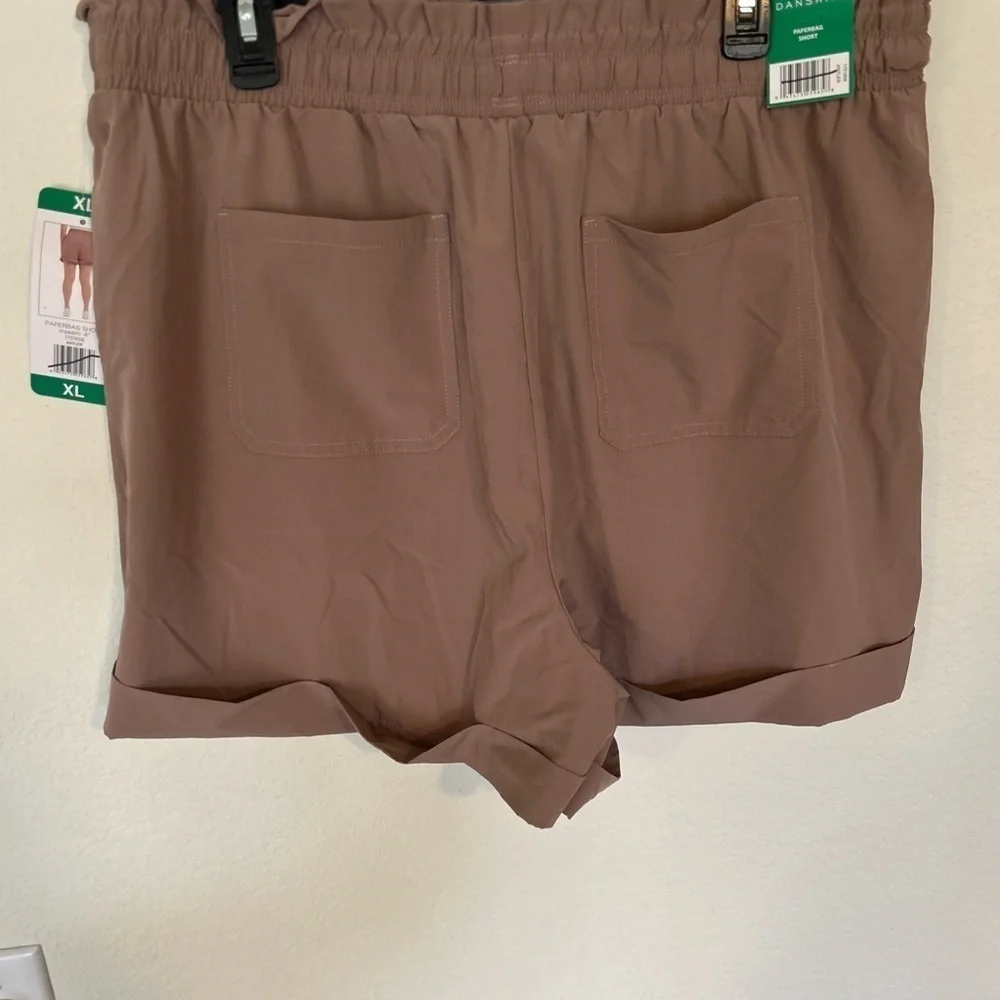NWT XL DANSKIN PAPERBAG SHORT INSEAM 4inch COLOR ANTLER